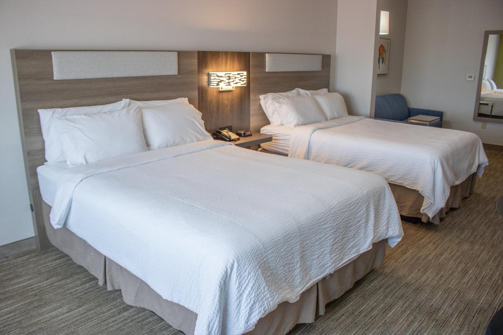 Hotel Express & Temple-medical Center Area By Ihg 3*